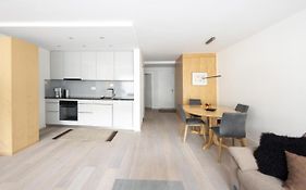 Appartement avec 2 chambre(s) de 97 m² et 2 salle(s) de bains privée(s) à Quartier de Uferweg